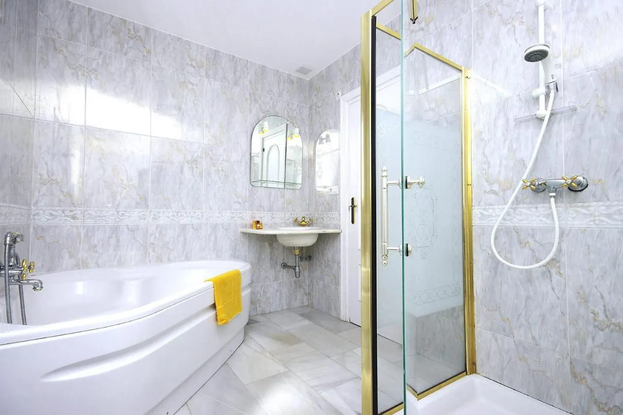 Villa Pedrosol by Villa Plus Marbella España